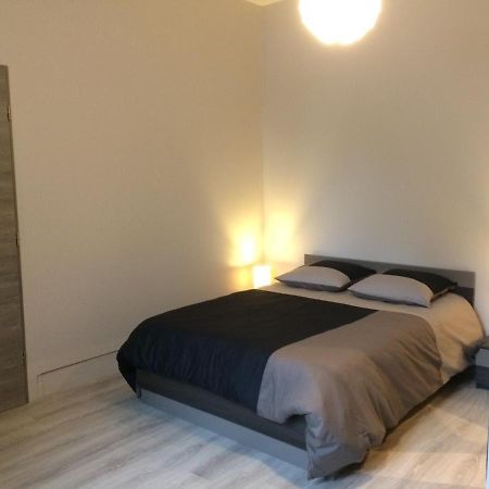 Studio Proche Gare Avec Kitchenette Et Wifi - Porte Rouge Thiviers Exteriér fotografie